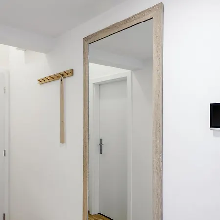 Koliste U Divadla Apartman *